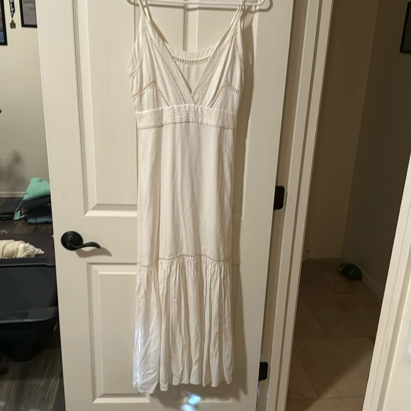 Ellsworth & Ivy- White Maxi Dress 🤍 - Picture 1 of 6